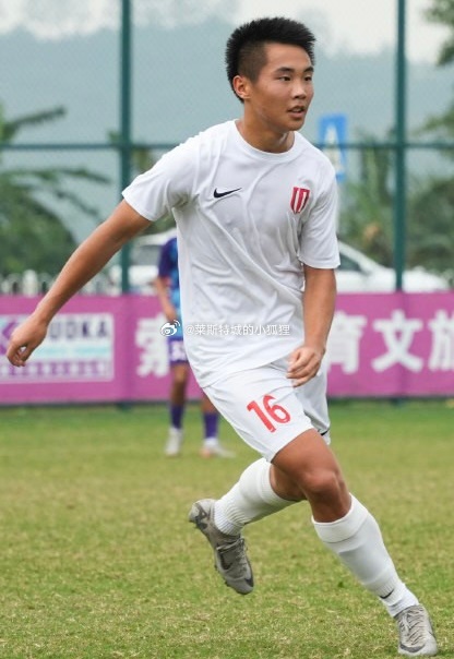 中国职业赛场首位09后!成都蓉城B队16岁小将帅惟浩上演生涯首秀